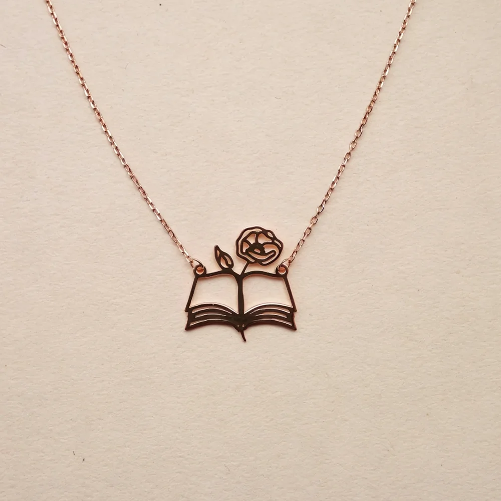 Collana con ciondolo a forma d - Birth Flower Necklace recensione e prezzo