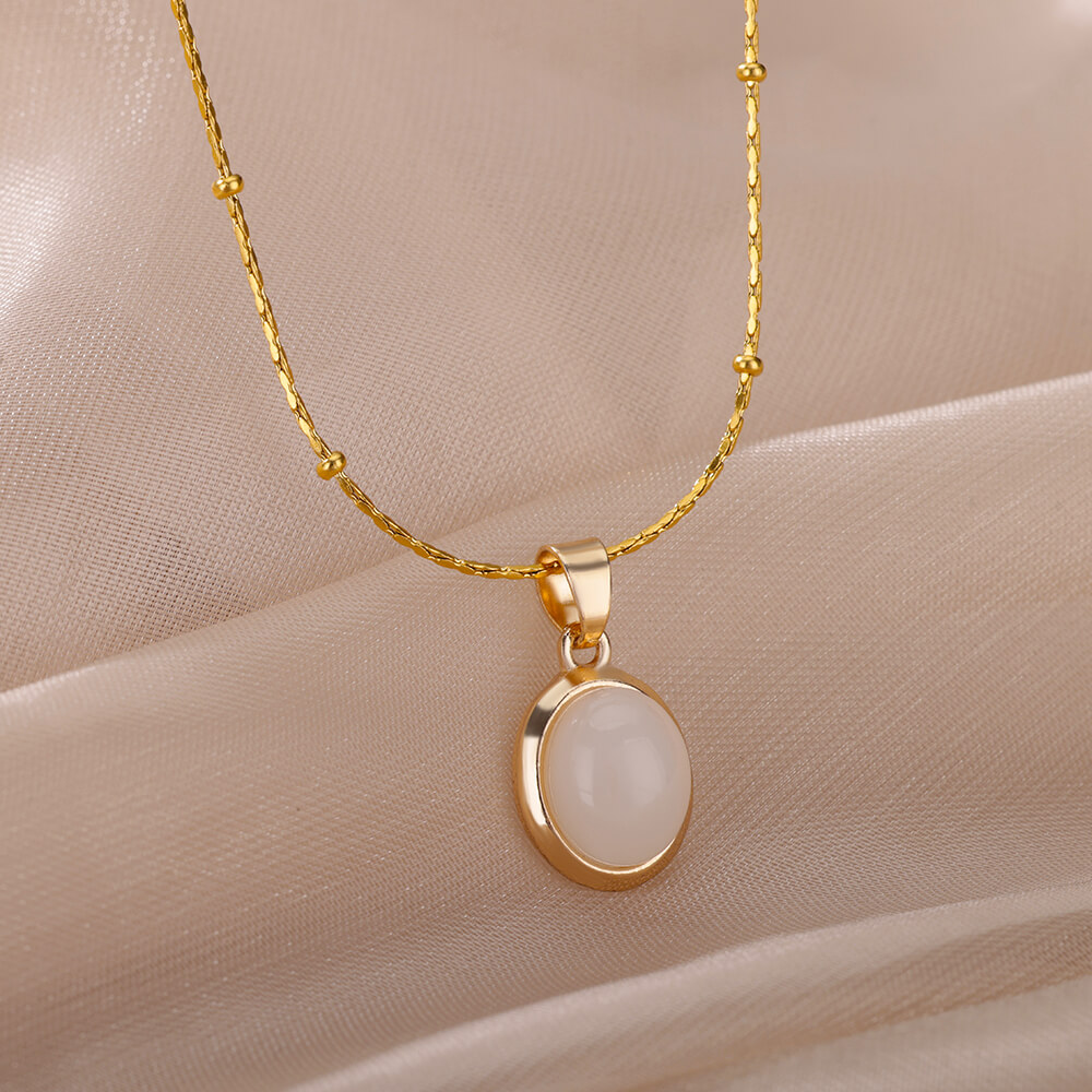 Collana ovale in pietra opale  - Birth Flower Necklace recensione e prezzo
